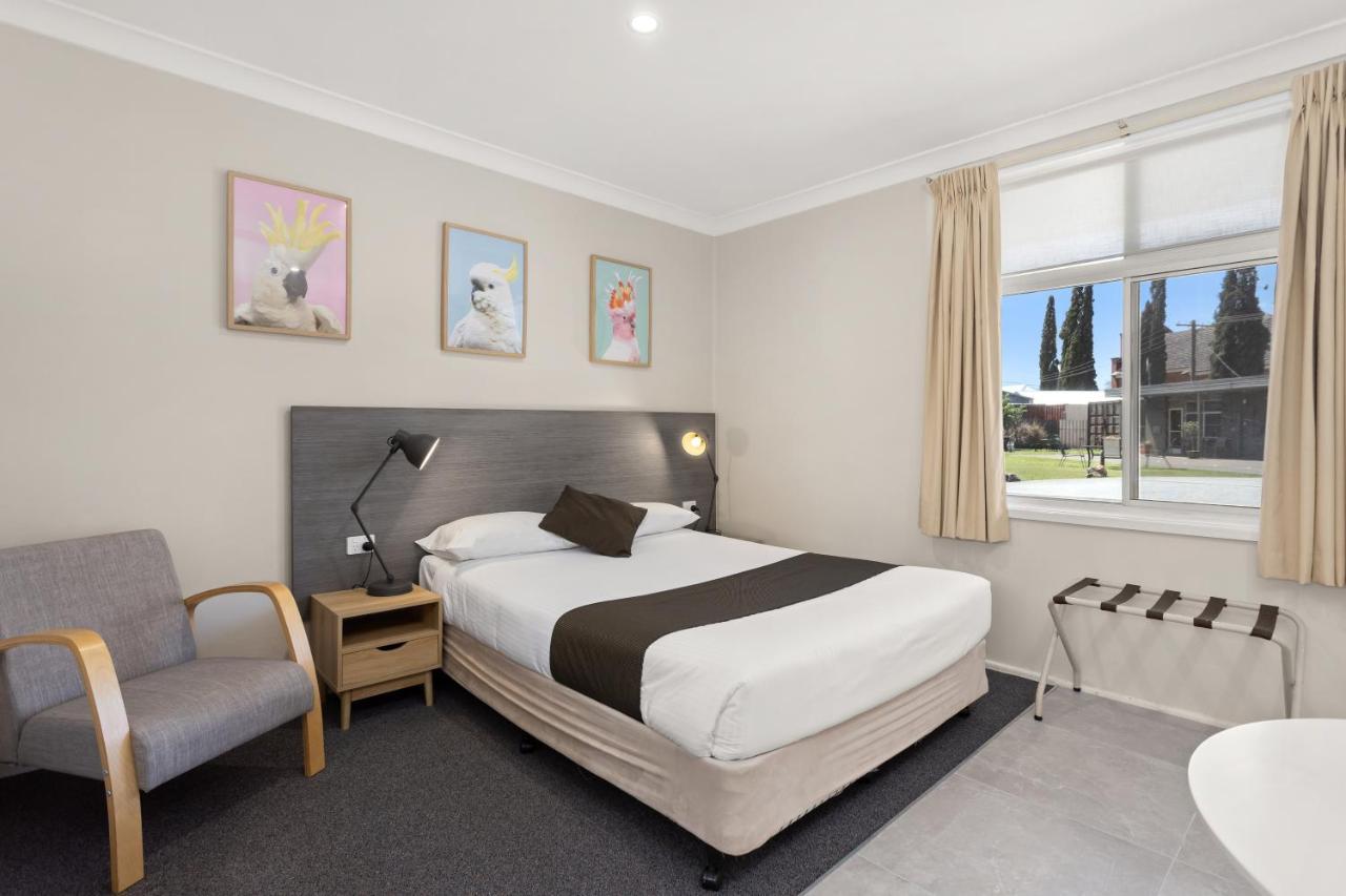 Wingham Motel Bagian luar foto