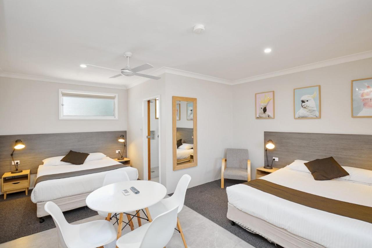 Wingham Motel Bagian luar foto